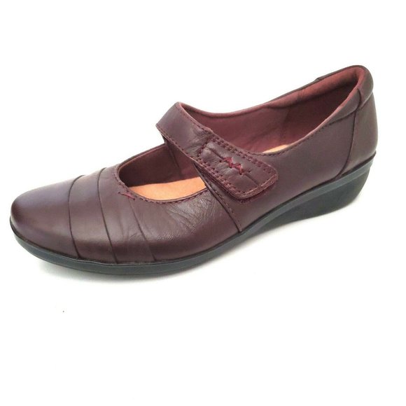 clarks mary jane wedges